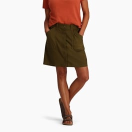 Royal Robbins Women’s Skirts & Skorts Green Model Close-up 81874